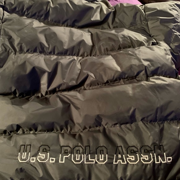 Heavy duty US Polo Association puffer jacket. - Picture 5 of 5